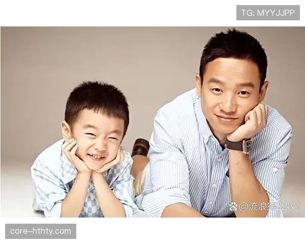杨威练了个隐形健身房，连家里猫都看傻了啊这也太拼了吧！
